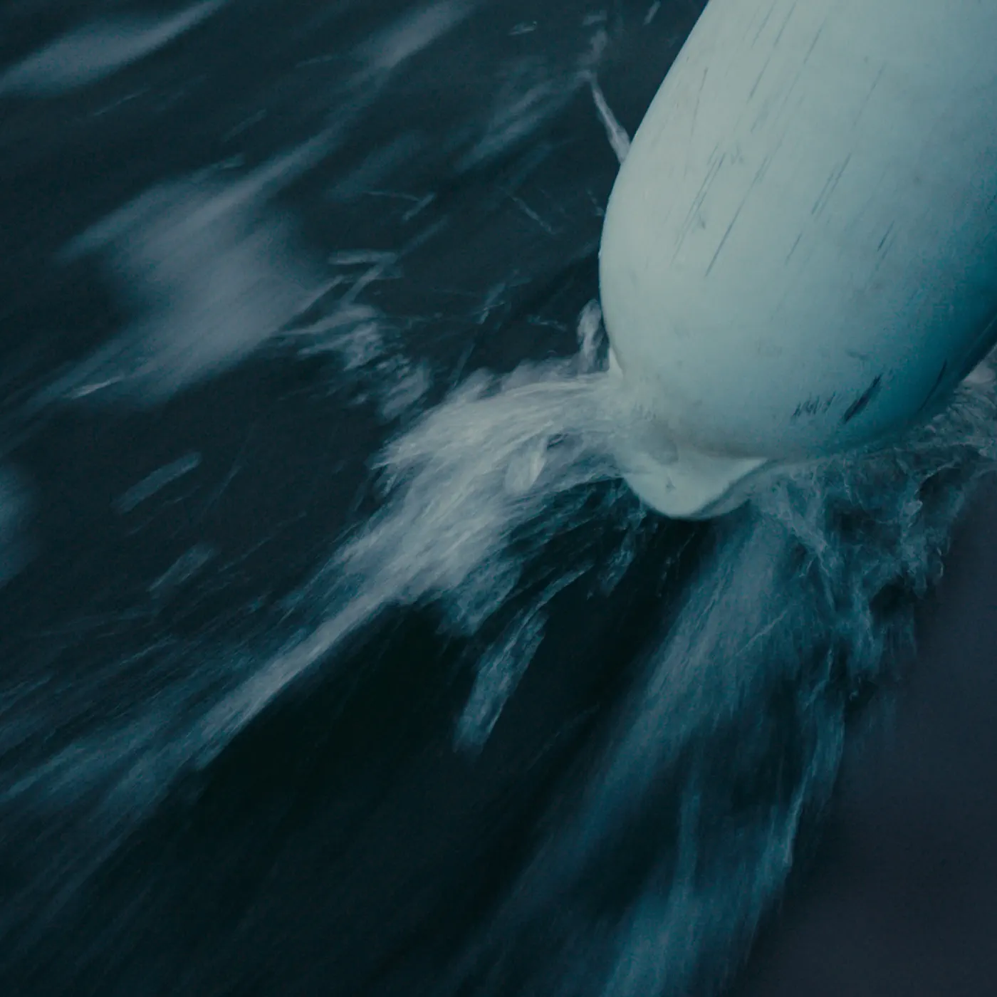 Capa do single O teu cheiro do Bispo que foi trabalhado no estúdio de música Sine Factory por Michael “Mic” Ferreira